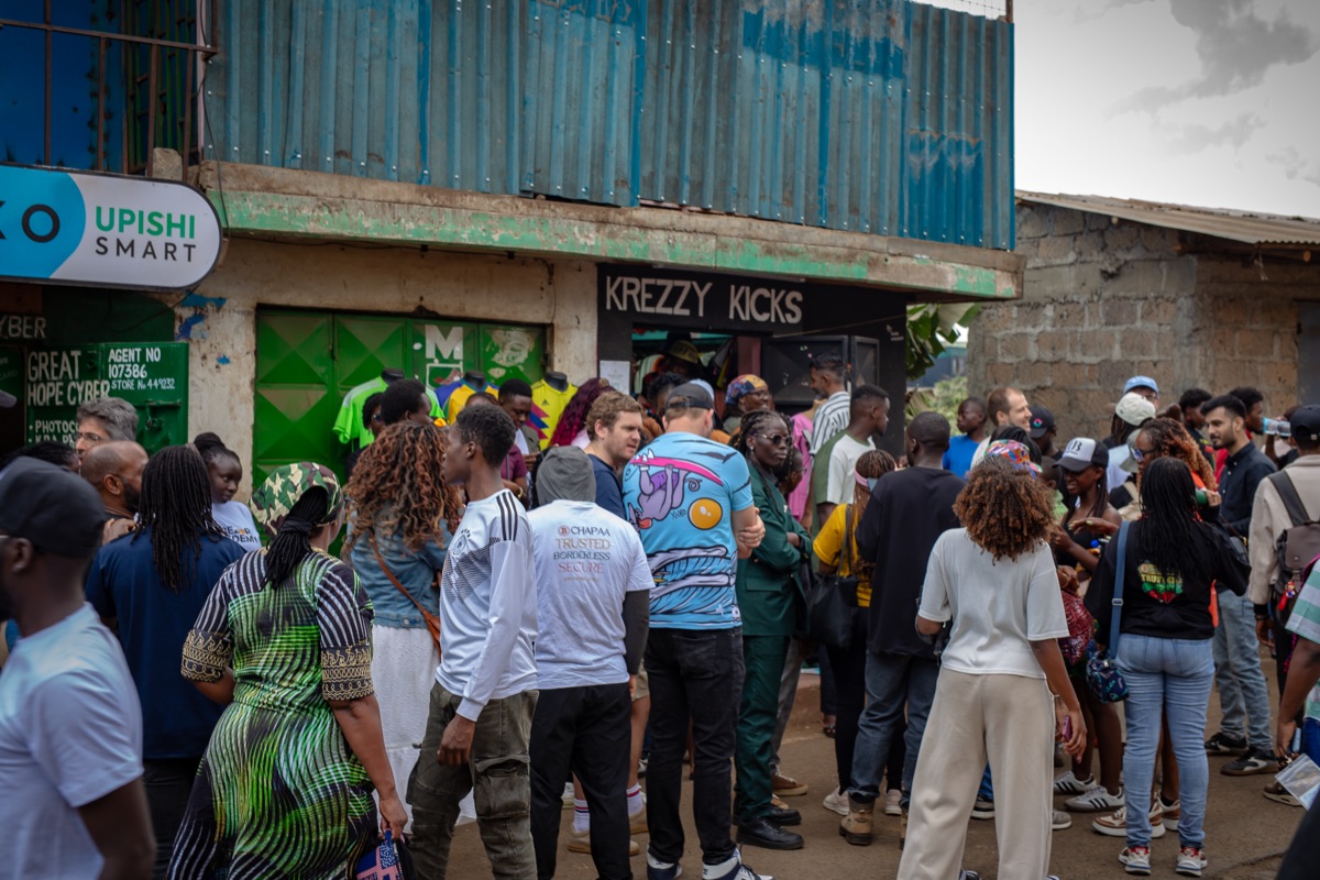 The walking conference through Kibera